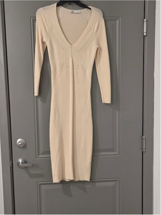ZARA Dresses & Skirts - Women's ZARA Long Sleeve Ribbed Knit Midi Dress in Beige, Size L